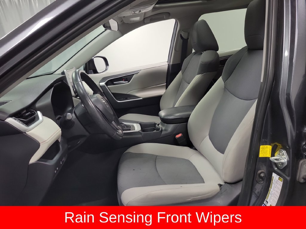 Used 2019 Toyota RAV4 XLE w/ Convenience Package AWD/4WD image 13
