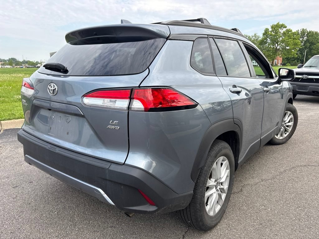 Used 2022 Toyota Corolla Cross LE AWD/4WD image 8