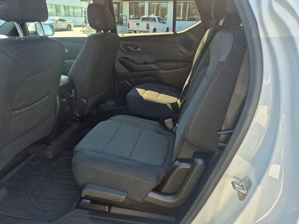 Certified 2023 Chevrolet Traverse LT FWD image 26