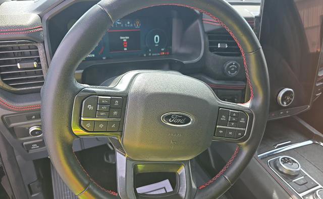 Used 2022 Ford Expedition Max Limited image 7