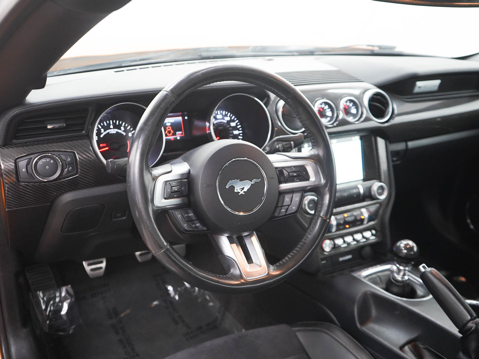 Used 2018 Ford Mustang GT Premium w/ GT Performance Package RWD image 17