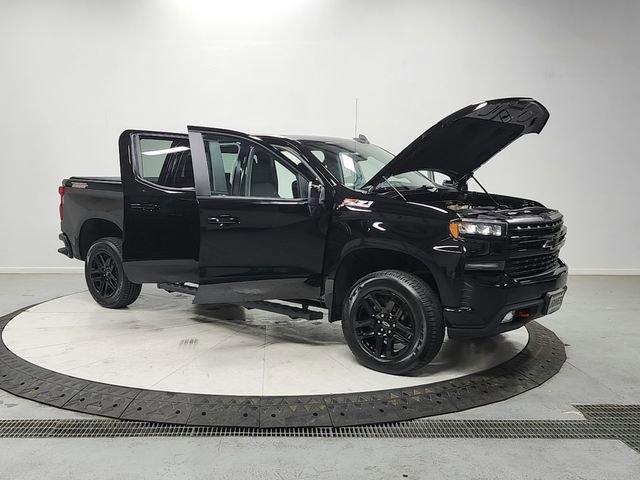 Used 2022 Chevrolet Silverado 1500 LT Trail Boss w/ Bed Protection Package AWD/4WD image 9