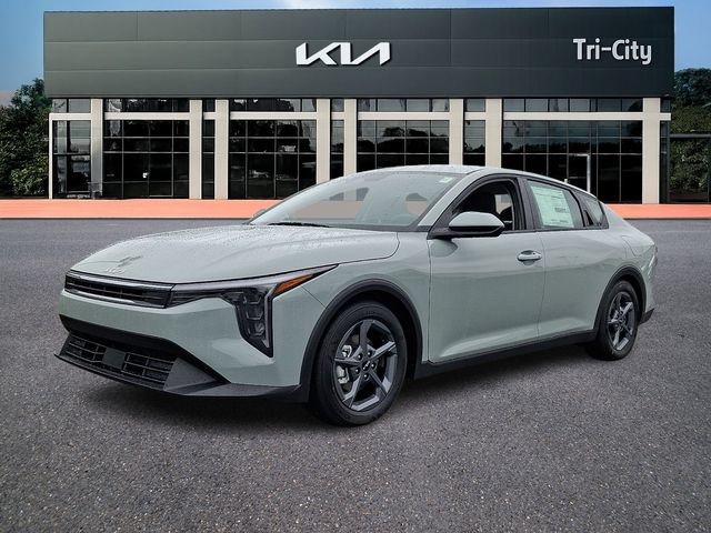 New 2026 Kia K4 FWD image 2