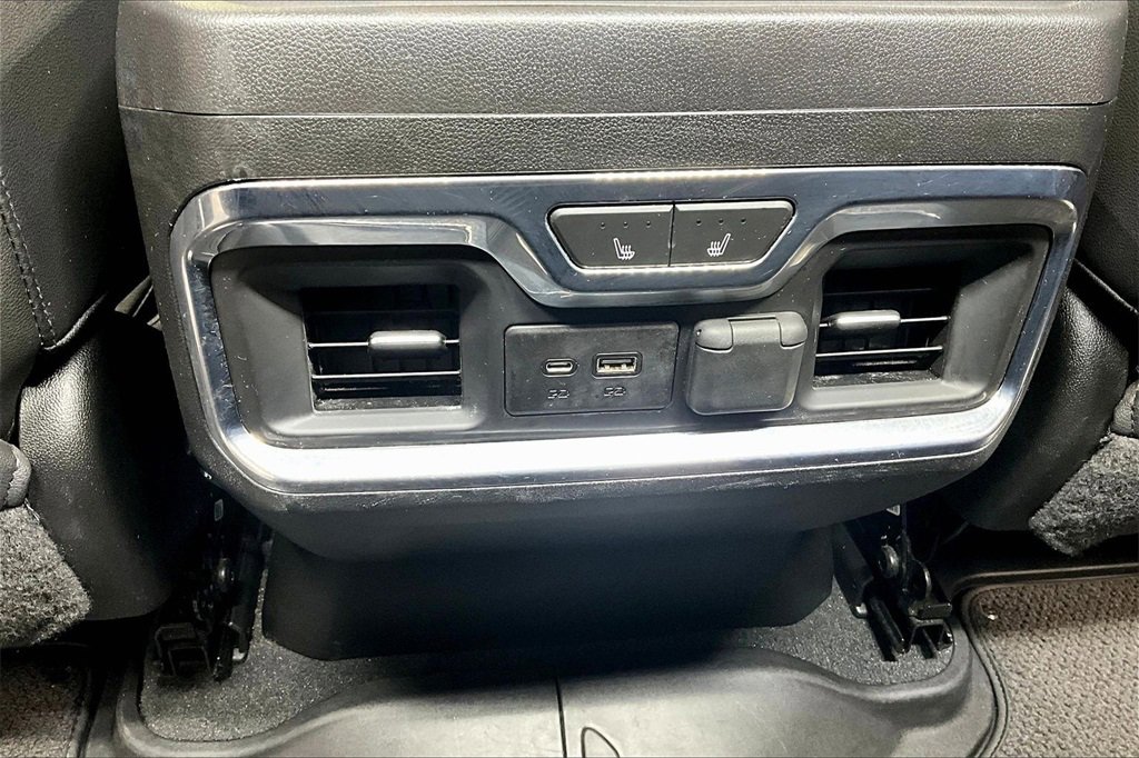 Used 2021 GMC Sierra 1500 AT4 w/ AT4 Value Package image 11