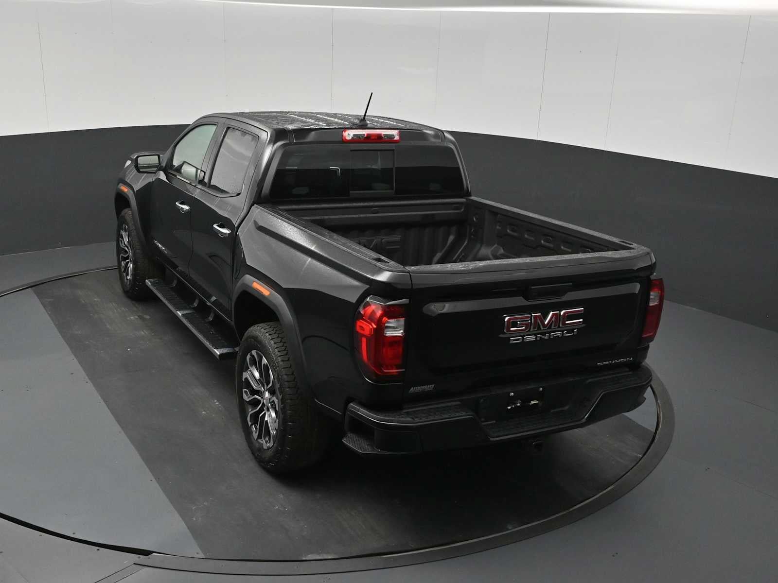 New 2026 GMC Canyon Denali AWD/4WD image 14