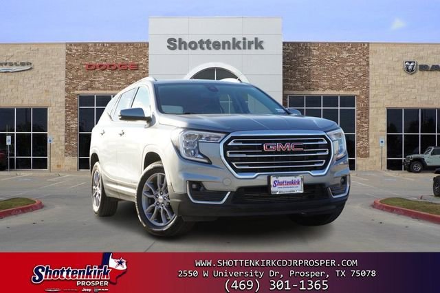 Used 2024 GMC Terrain SLT image 1