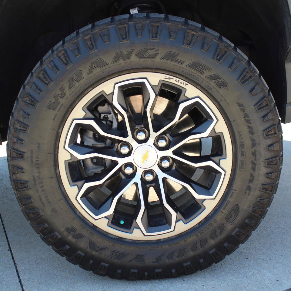 Used 2022 Chevrolet Colorado ZR2 image 28