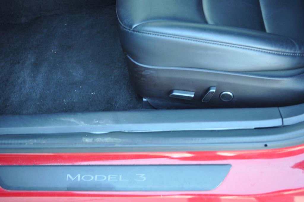Used 2022 Tesla Model 3 Performance image 15