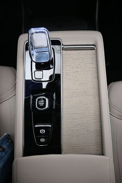New 2026 Volvo XC90 B6 Core w/ Protection Package Premier image 10