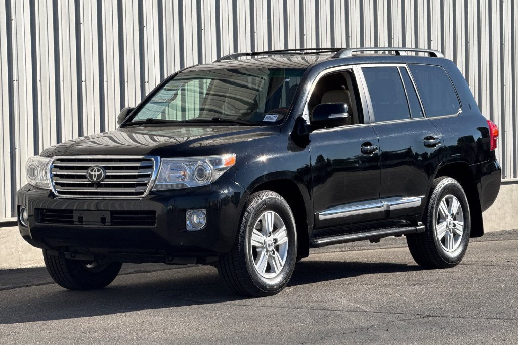 Used 2015 Toyota Land Cruiser AWD/4WD image 11