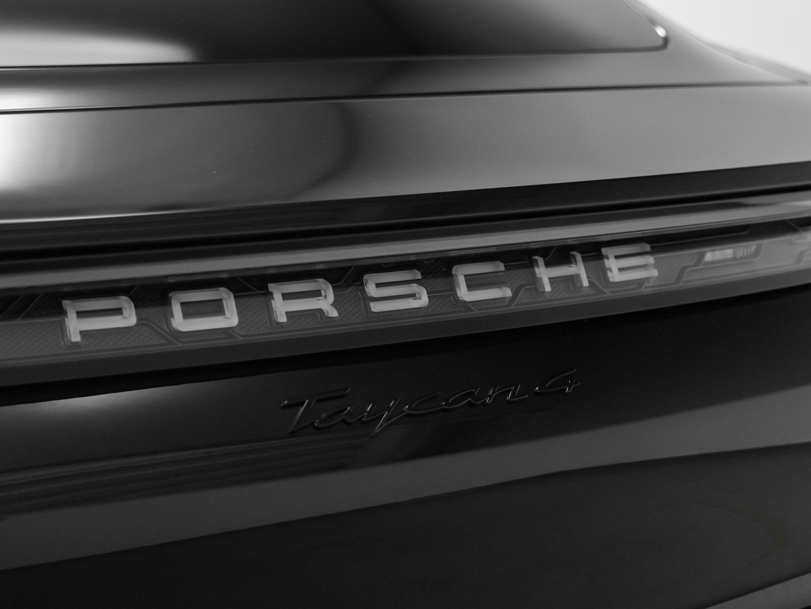 New 2026 Porsche Taycan image 20