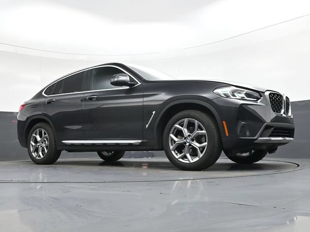 Used 2025 BMW X4 xDrive30i AWD/4WD image 35
