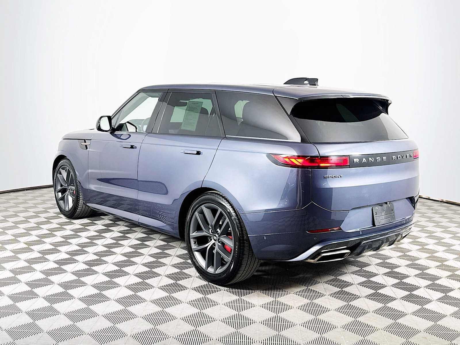 Used 2024 Land Rover Range Rover Sport Dynamic SE image 7