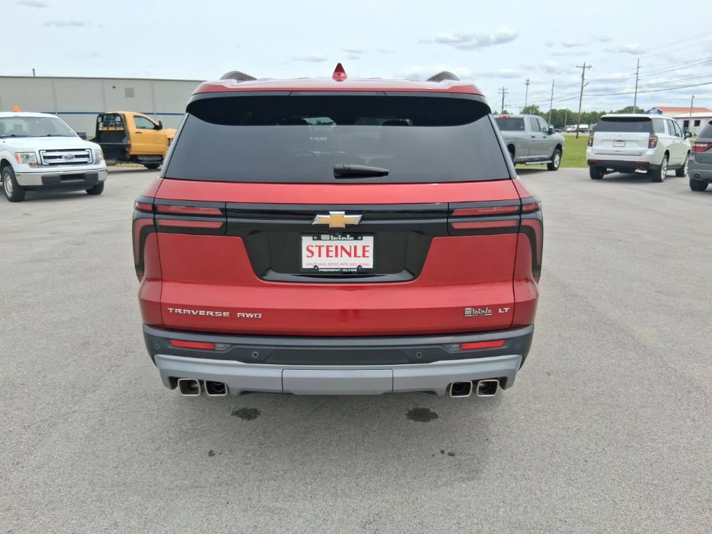Used 2024 Chevrolet Traverse LT AWD/4WD image 8