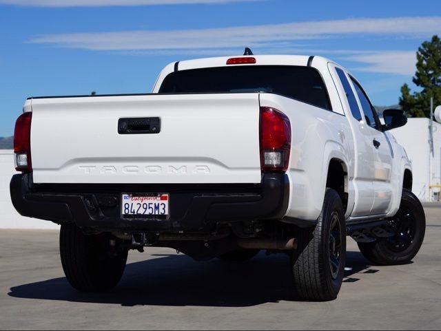 Used 2022 Toyota Tacoma SR image 5