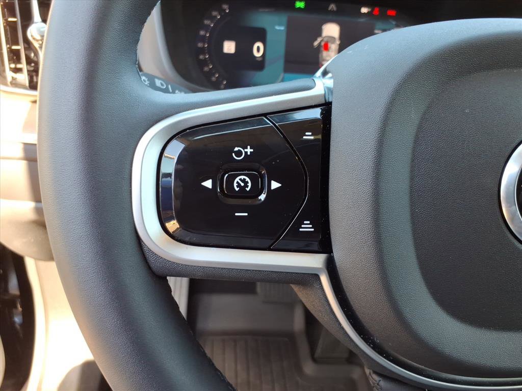 Certified 2026 Volvo XC60 B5 Plus w/ Climate Package AWD/4WD image 15