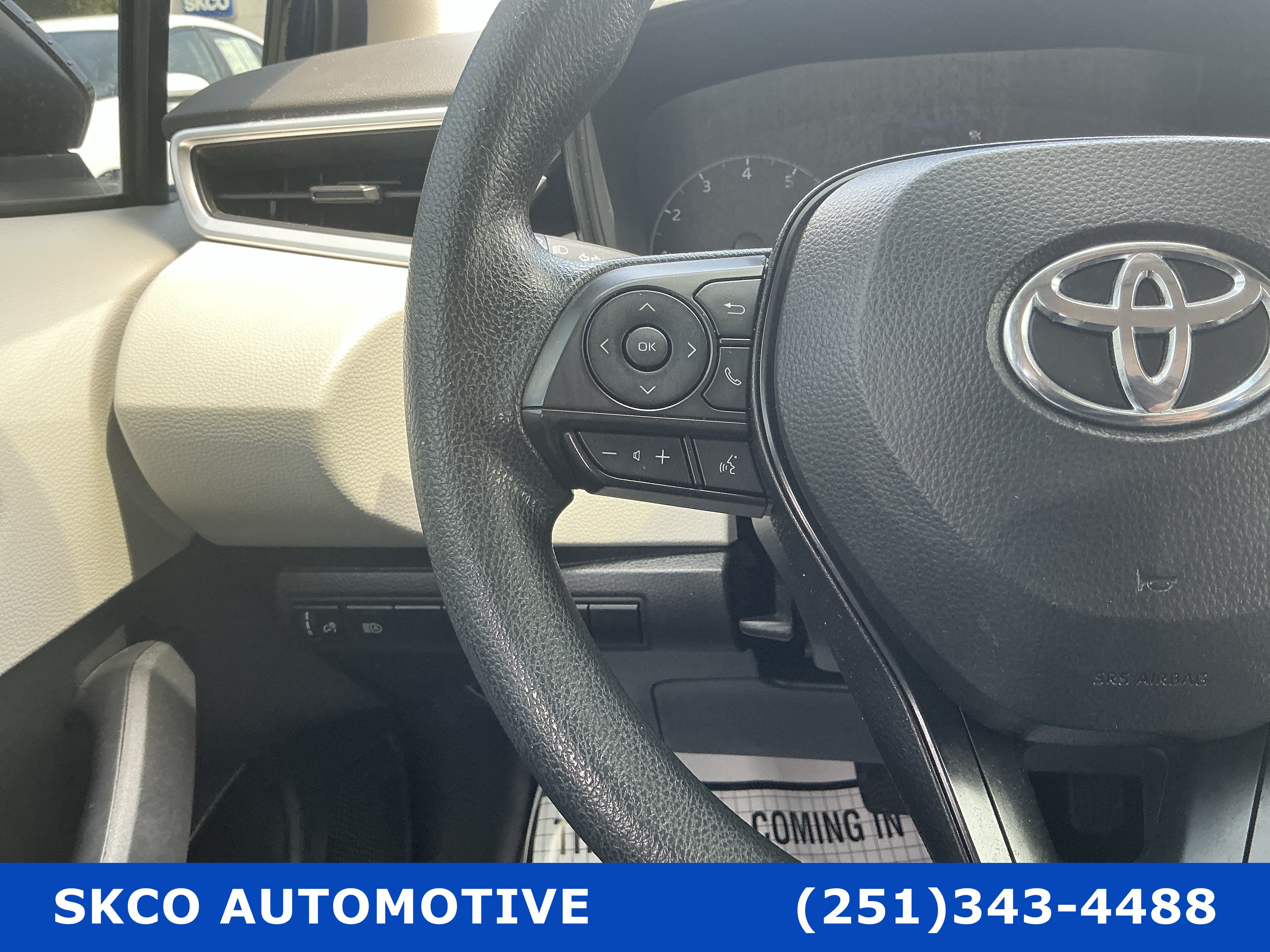Used 2024 Toyota Corolla LE FWD image 19