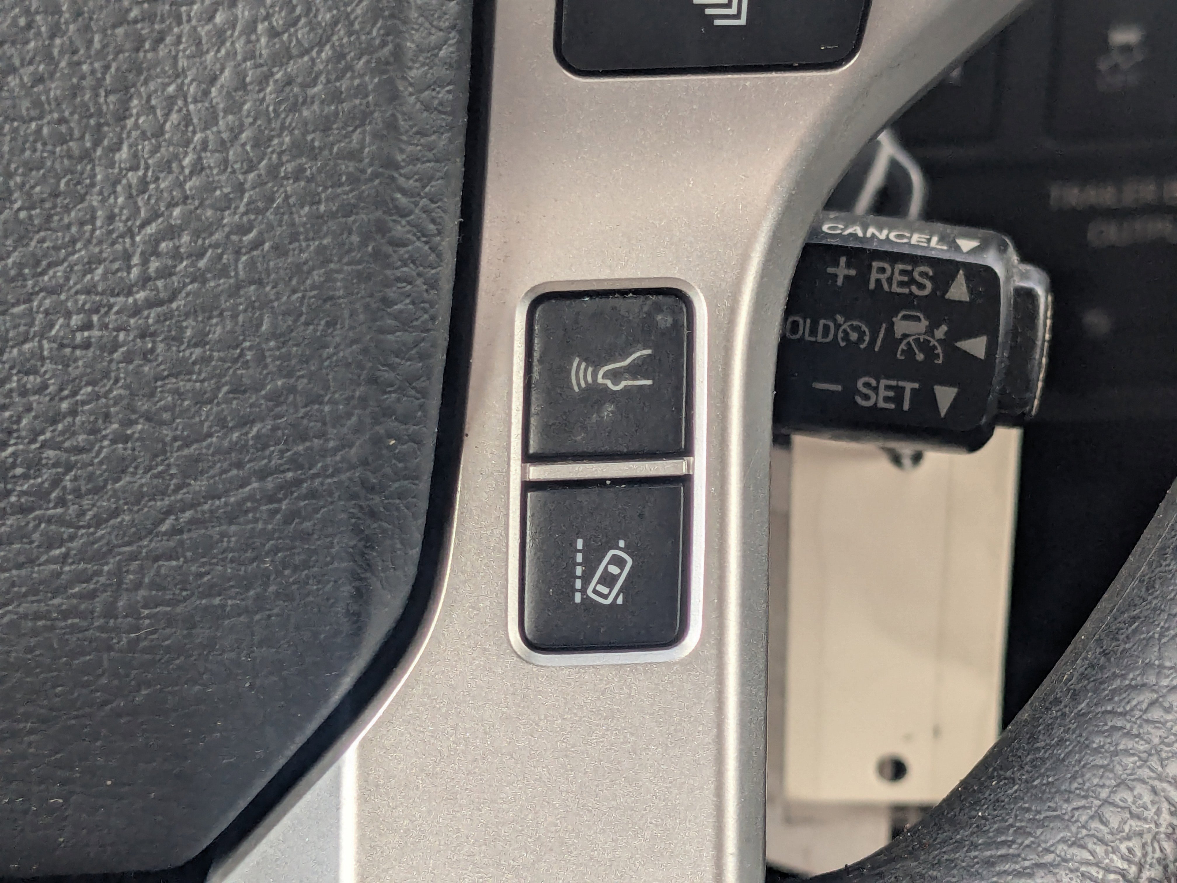 Used 2019 Toyota Tundra SR5 w/ TRD Off Road Package image 38