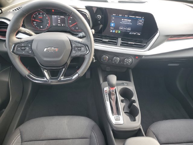 Certified 2026 Chevrolet Trax RS FWD image 10