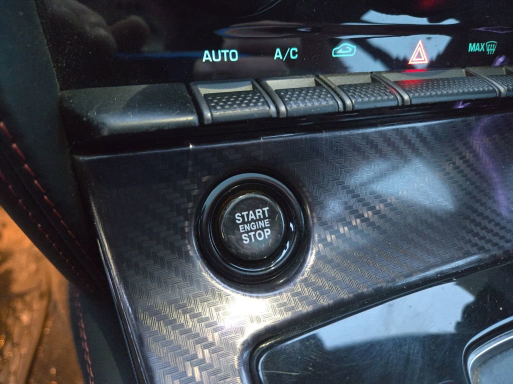 Used 2015 Jaguar F-TYPE R image 20