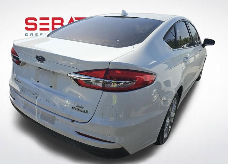 Used 2019 Ford Fusion SE FWD image 5