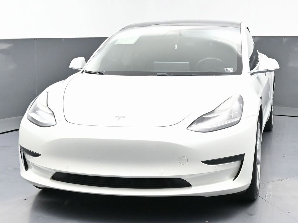 Used 2019 Tesla Model 3 Standard Range Plus image 4