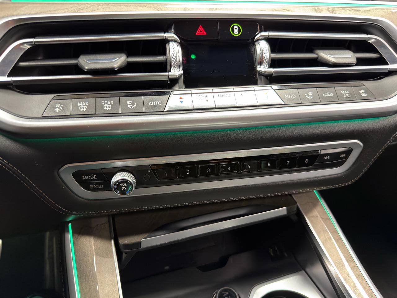 Used 2020 BMW X5 M50i w/ Executive Package image 23