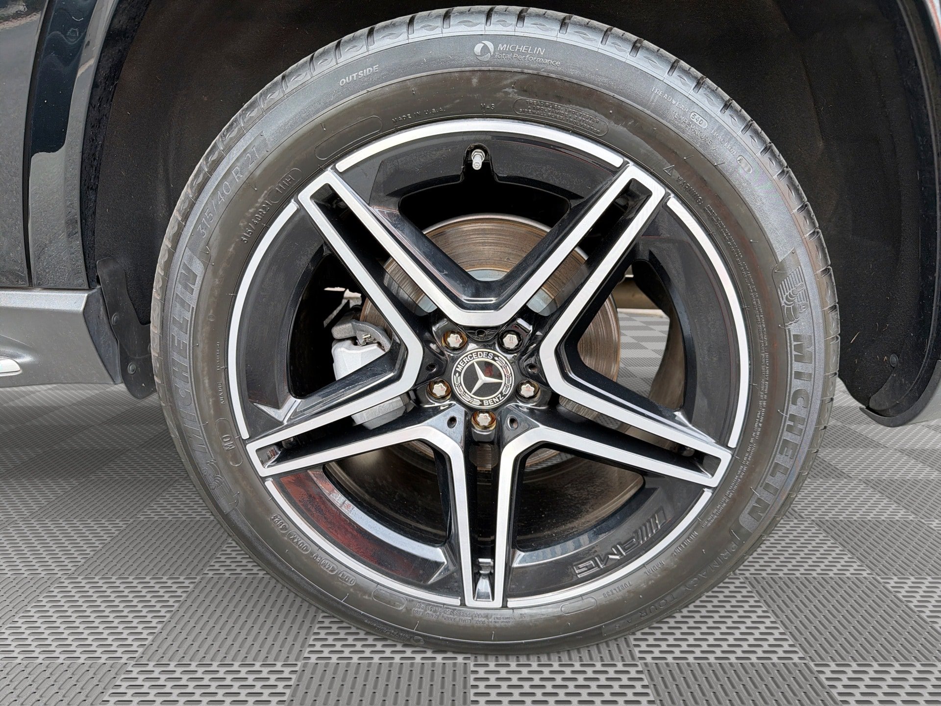 Used 2020 Mercedes-Benz GLS 580 4MATIC image 29