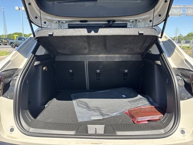 New 2026 Chevrolet Trax ACTIV w/ Driver Confidence Package FWD image 17