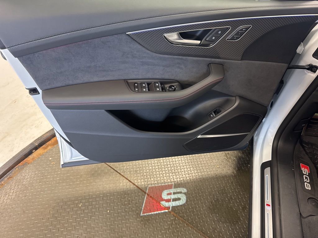 New 2026 Audi SQ8 Prestige image 6