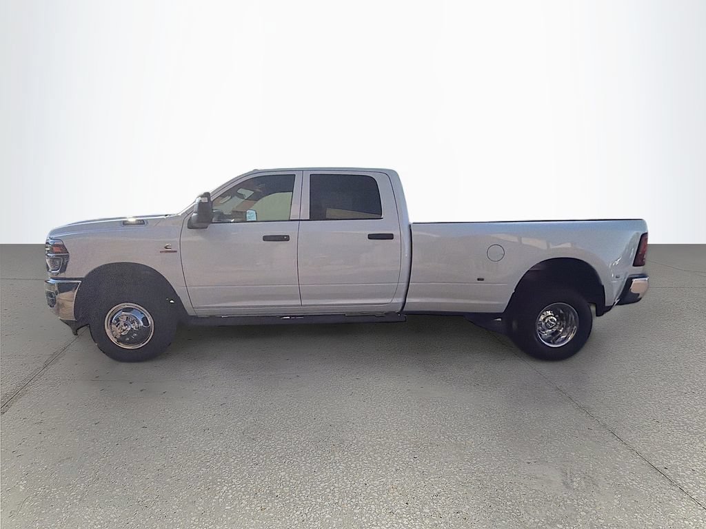 New 2026 RAM 3500 Tradesman AWD/4WD image 7