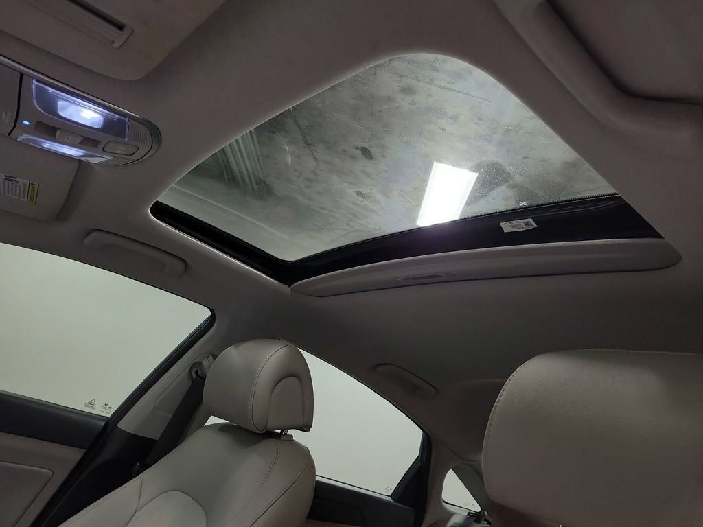 Used 2017 Hyundai Sonata Sport w/ Value Edition Package 02 image 15