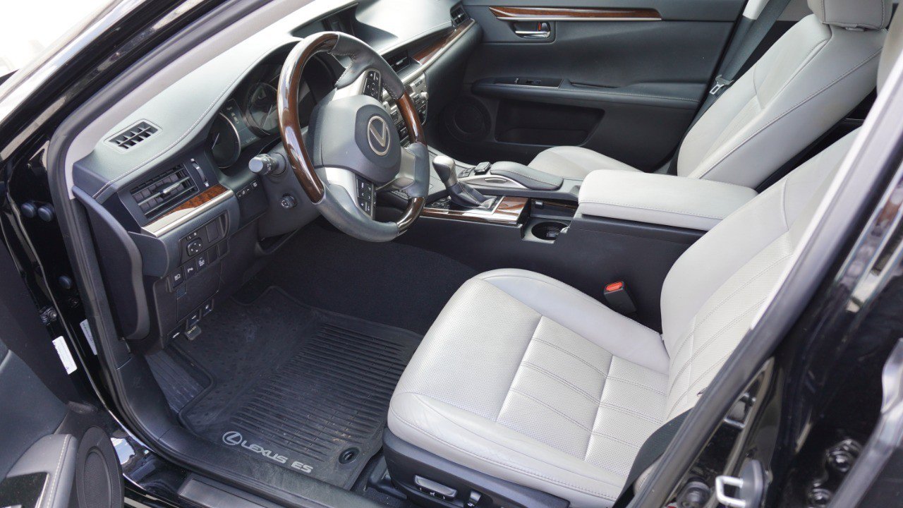 Used 2017 Lexus ES 350 image 7