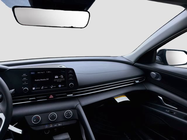 New 2026 Hyundai Elantra SE FWD image 22