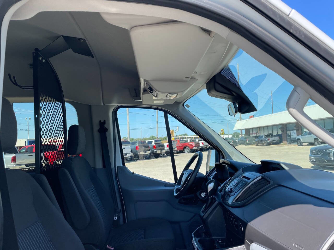 Used 2015 Ford Transit 150 XLT RWD image 18