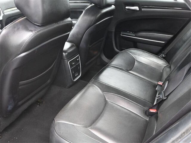 Used 2020 Chrysler 300 Limited image 7