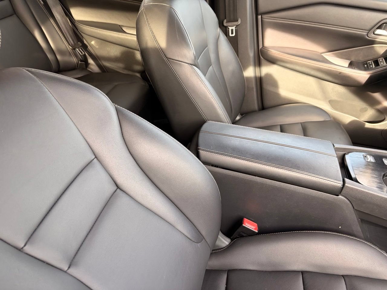 Certified 2026 Nissan Rogue SL FWD image 10