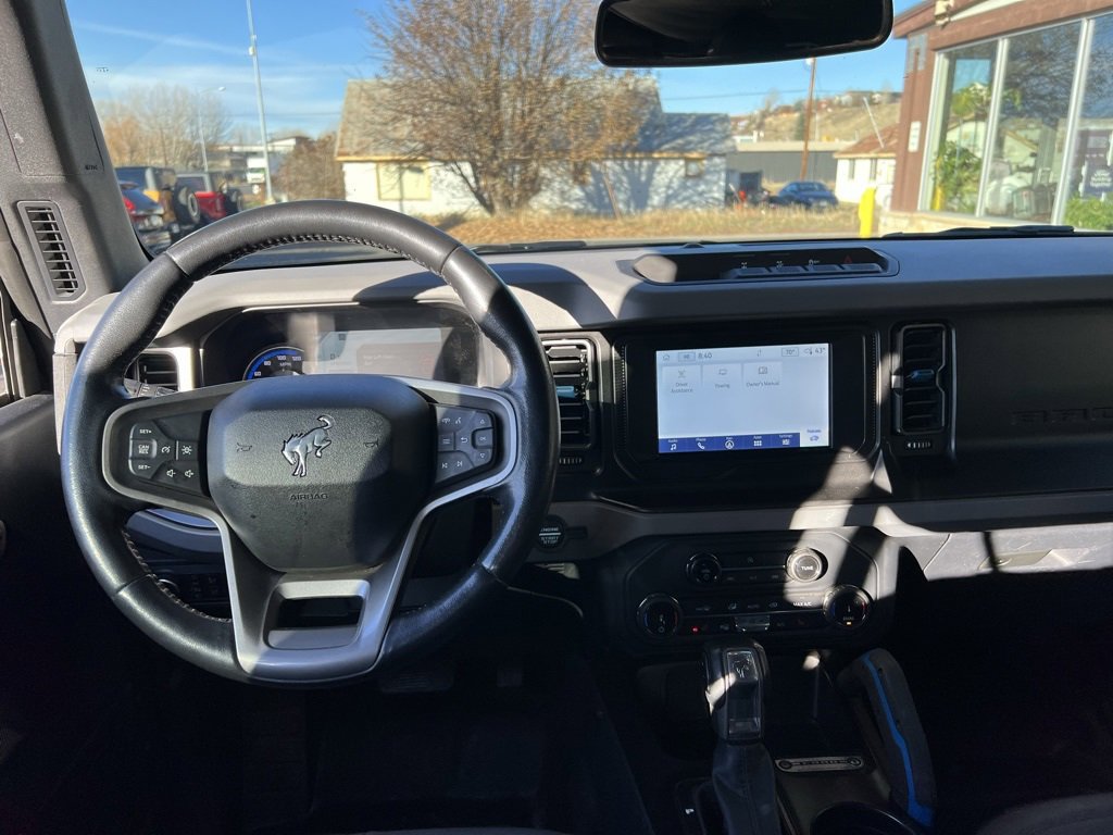 Used 2022 Ford Bronco Black Diamond image 13