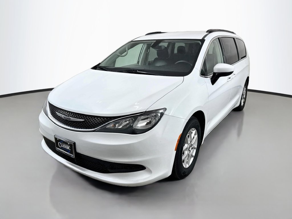 Used 2021 Chrysler Voyager Lxi FWD image 3