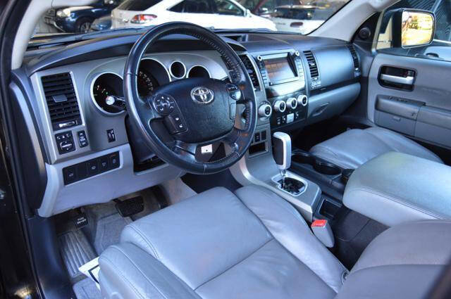 Used 2010 Toyota Sequoia Limited image 15