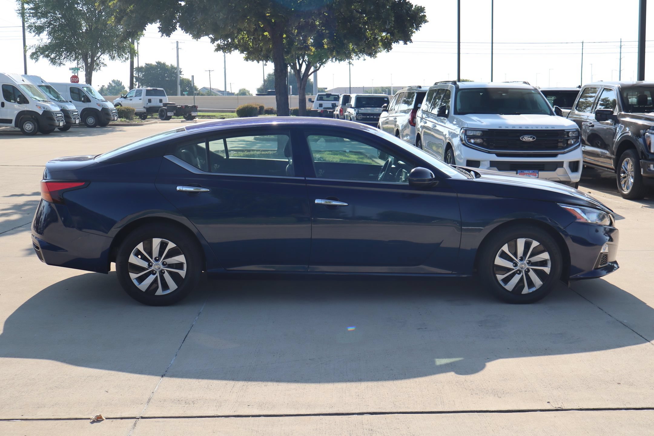 Used 2021 Nissan Altima 2.5 S FWD image 2