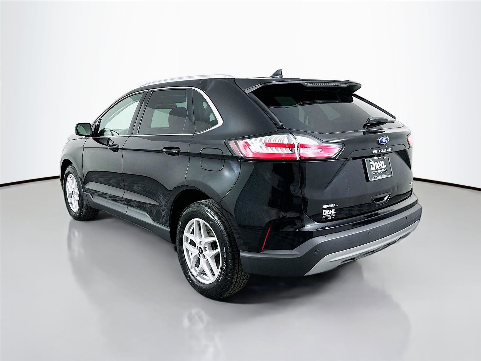 Used 2024 Ford Edge SEL w/ Convenience Package image 10