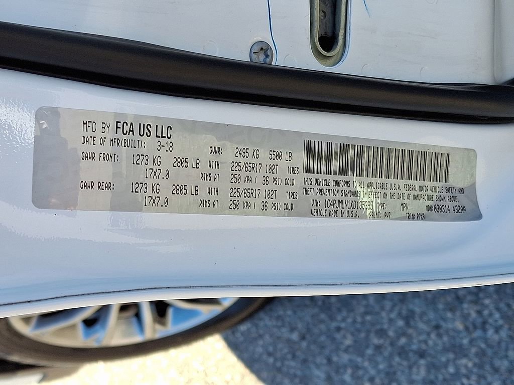 Used 2019 Jeep Cherokee Latitude Plus image 29