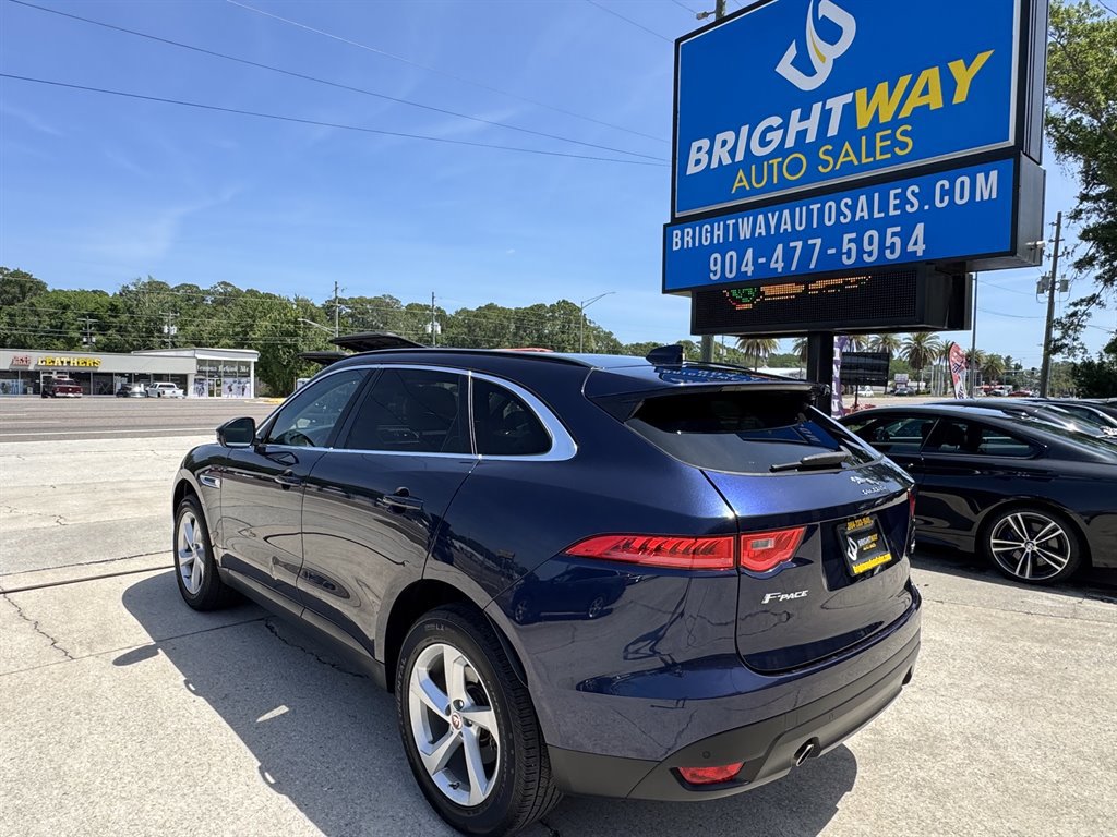 Used 2019 Jaguar F-PACE Premium image 7