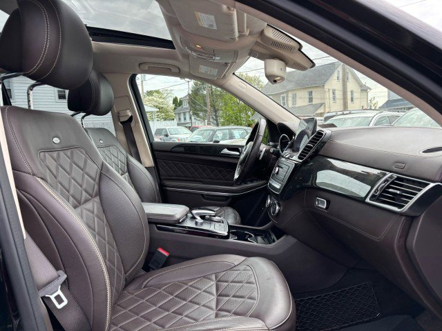 Used 2018 Mercedes-Benz GLS 550 4MATIC image 18