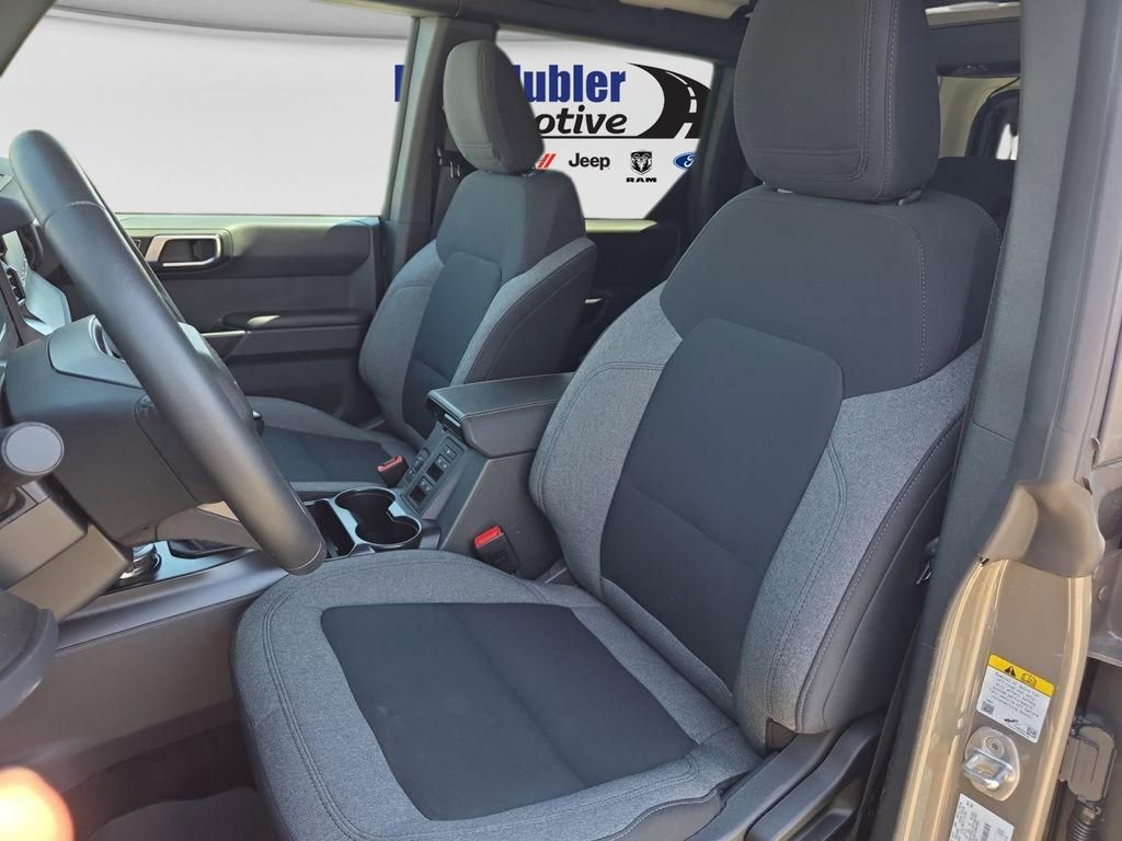 Used 2025 Ford Bronco Big Bend AWD/4WD image 15