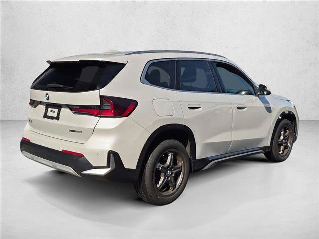 Used 2025 BMW X1 xDrive28i AWD/4WD image 4