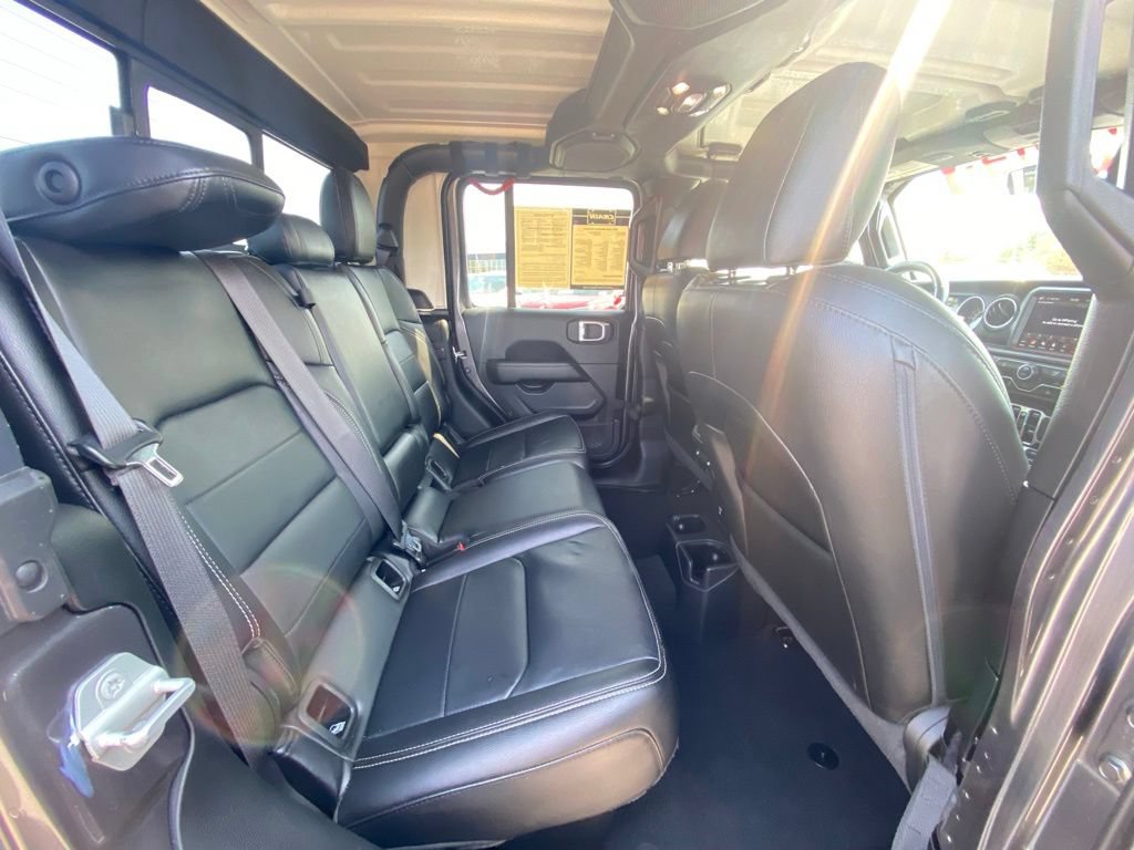 Used 2021 Jeep Gladiator Overland w/ Popular Equipment Package AWD/4WD image 29