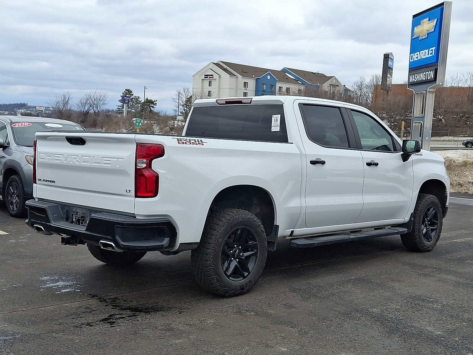 Used 2024 Chevrolet Silverado 1500 LT Trail Boss w/ Protection Package AWD/4WD image 6