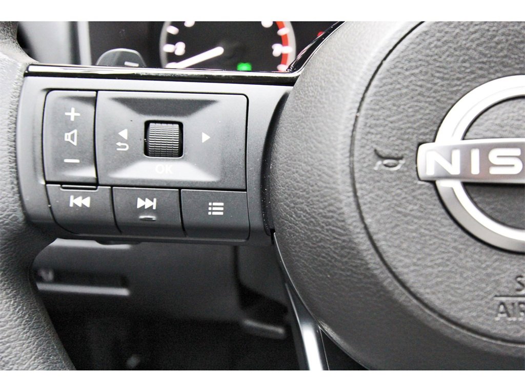 Certified 2023 Nissan Rogue SV image 13